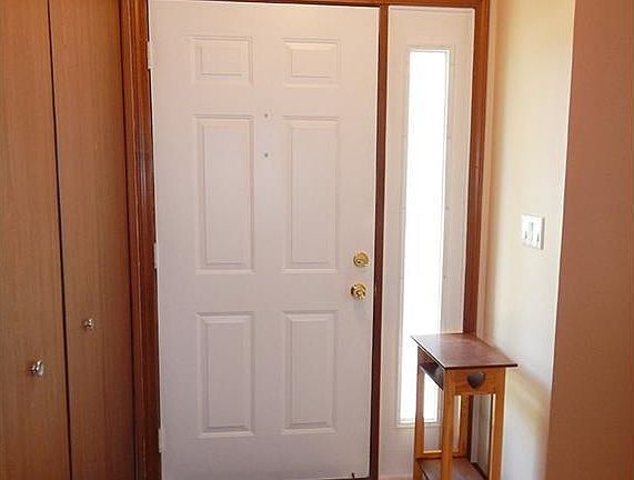 3rd image of 1056 Salem Ct