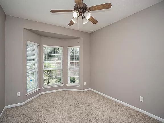 3rd image of 6742 Glenkirk Pl