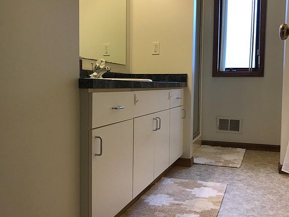 5th image of 11706 Hawthorne Glen Dr