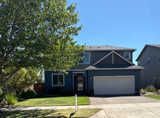 2910 NW Squire St, Albany, OR 97321