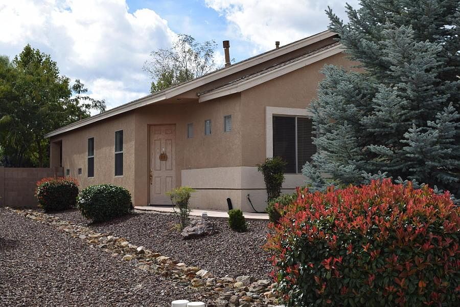 Extra Clean Home in Granville!
