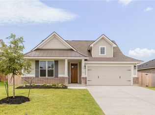 2910 Captain Ct, Bryan, TX 77808