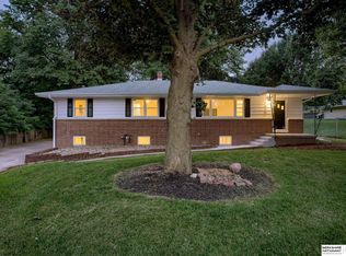 7923 Miami St, Omaha, NE 68134