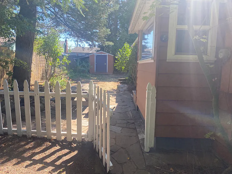 2820 N Terry St — Photo 5
