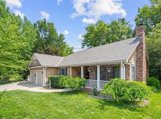 38 Arrowhead Dr, Lexington, MO 64067
