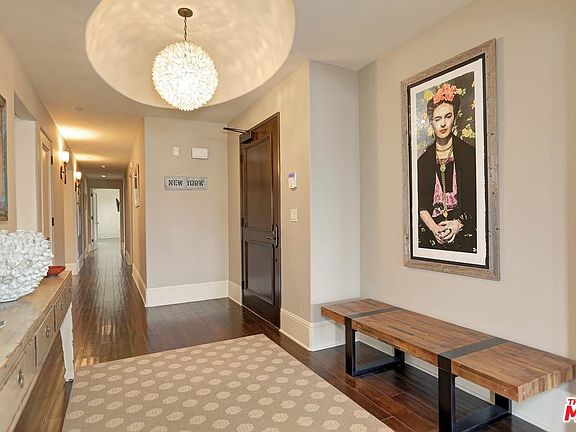 3rd image of 133 S Spalding Dr #Penthouse