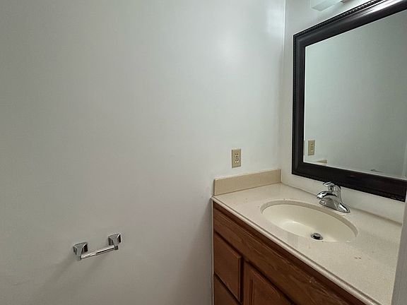 3rd image of 2632 Belle Ave NE #2632