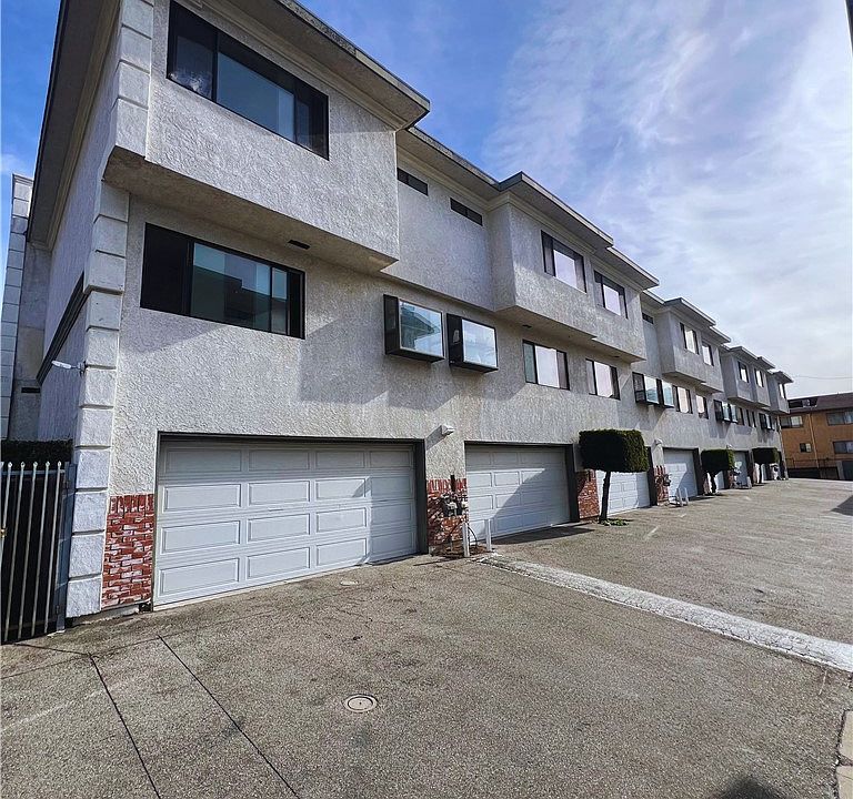 1st image of 14262 Tyler St Unit 10