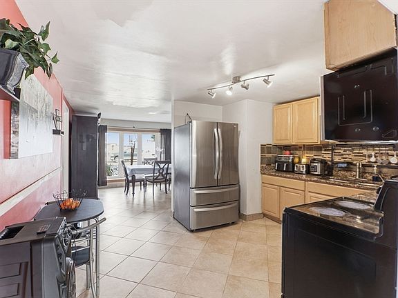 5th image of 39 Groton St