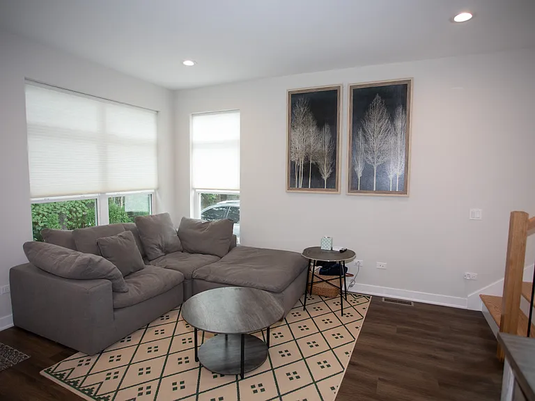 635 E 4th Ave — Photo 41