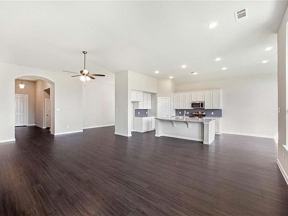 5th image of 1644 Frankford Dr