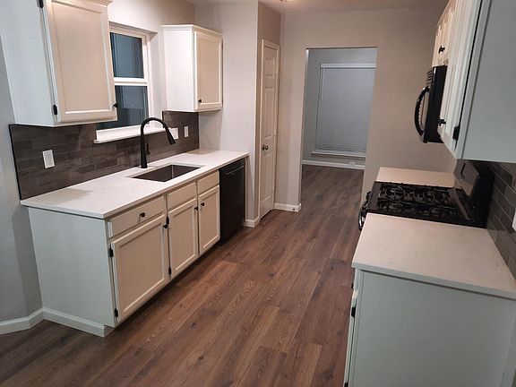 2nd image of 2021 Briargate Ln