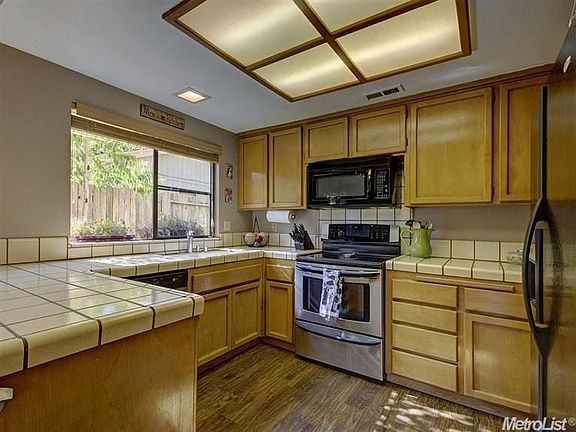 5th image of 2813 Canterbury Cir