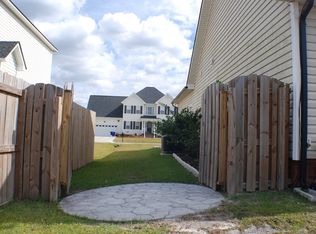 257 Silver Hills Dr, Jacksonville, NC 28546