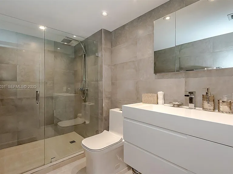 90 Alton Rd #2410 — Photo 16