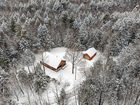 2nd image of 6 Kyes Hill Road