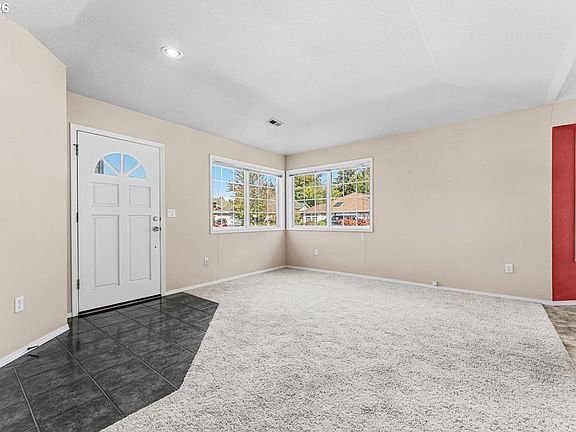 3rd image of 16677 SW Jordan Way