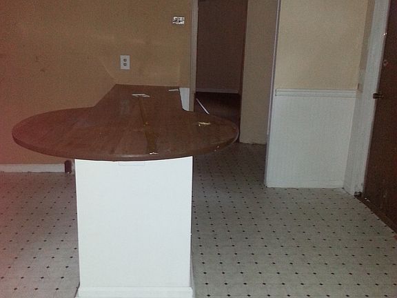 3rd image of 7735 Tara Blvd #Tac4