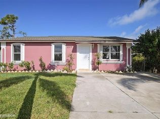 5317 Gilchrist St, Naples, FL 34113