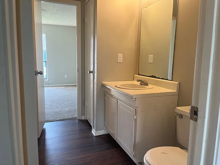 1921 Southpointe Dr #2 — Photo 6