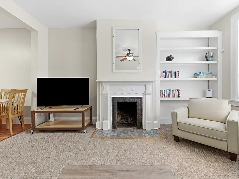 2213 Jane St #1 — Photo 6