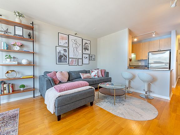 3rd image of 200 W Grand Ave APT 1405