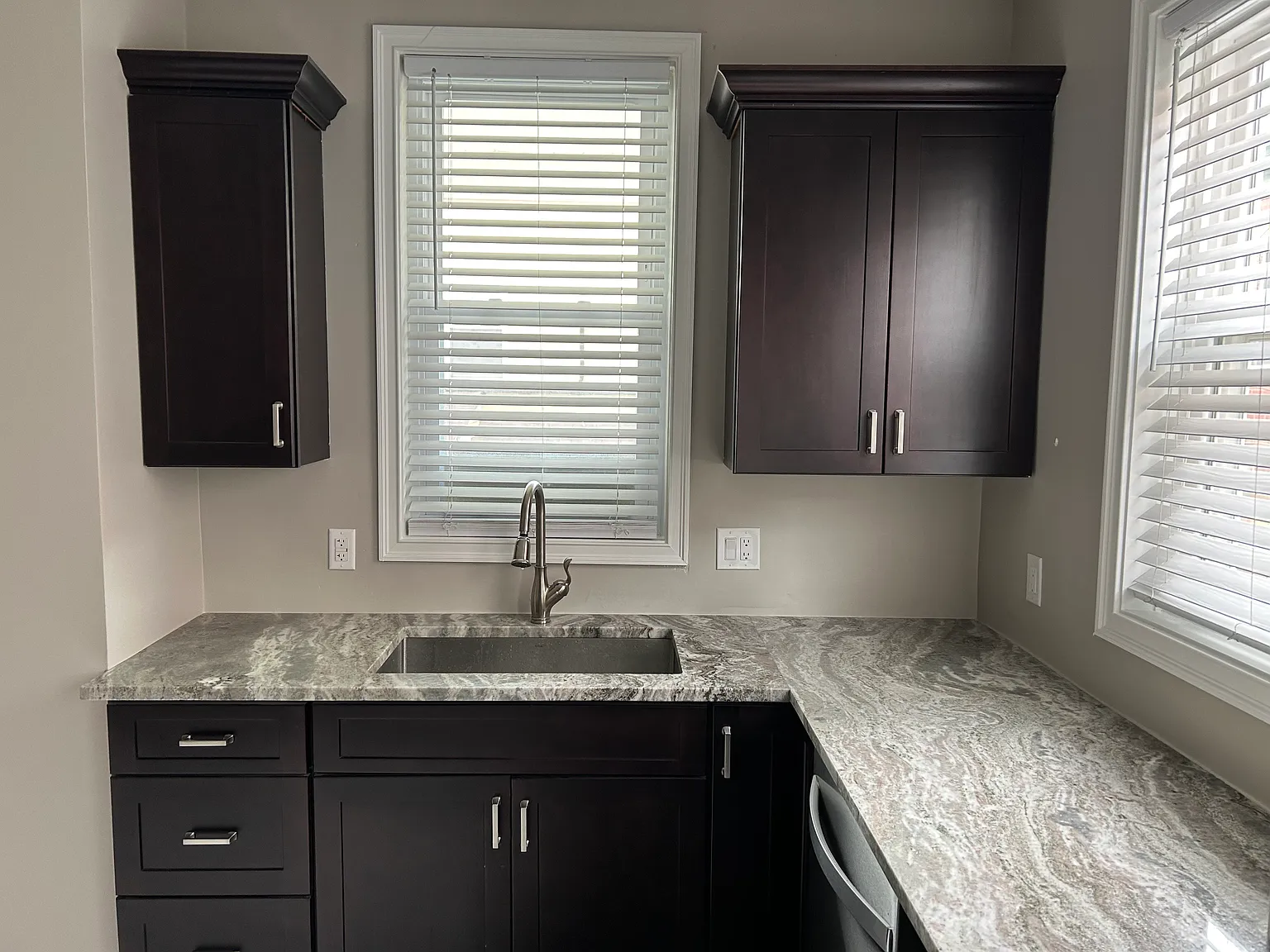 1 bed, 800 sqft, $1,500 — Photo 3