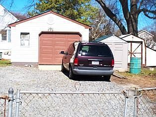 4th image of 1386 Sunset Dr