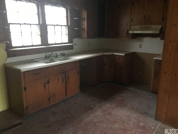 2nd image of 214 Hillside St NW