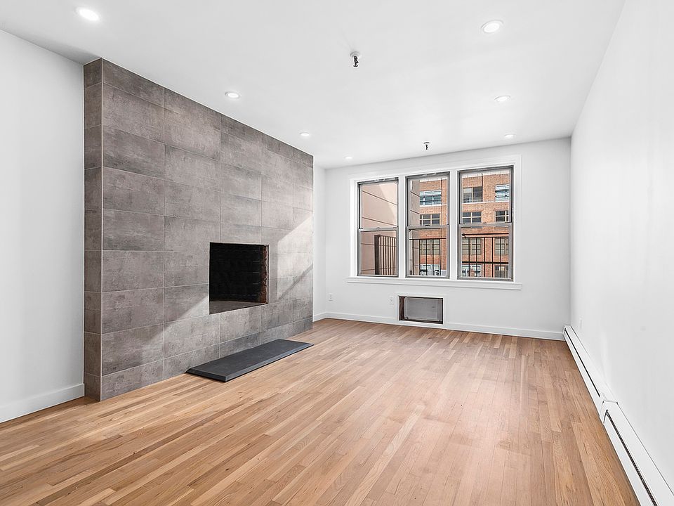 1st image of 331 W 14th St APT 7C