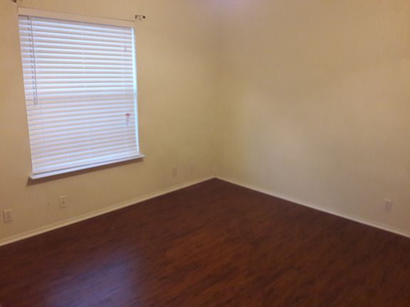 5th image of 6807 Meadow Ash Dr