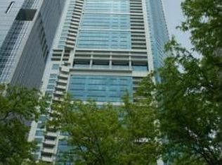 340 E Randolph St APT 500, Chicago, IL 60601