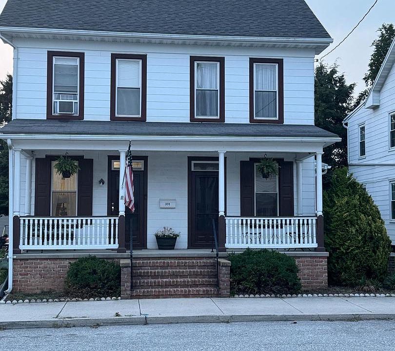 2nd image of 331 North St
