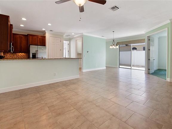 4th image of 28115 Pablo Picasso Dr