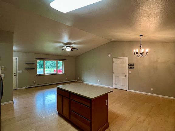 5th image of 3800 Sangria Ave