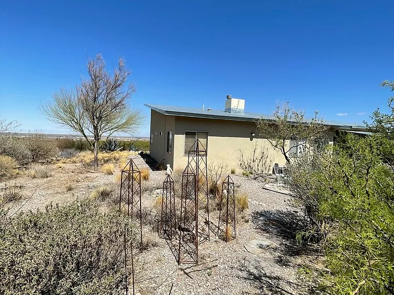 44 Lady Of The Mountain Rd — Photo 43