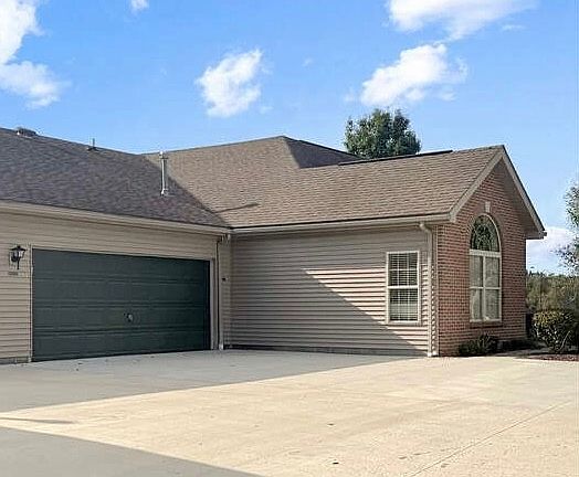2nd image of 4355 Steuben Woods Dr