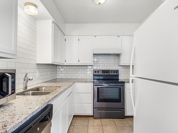 3rd image of 6603 Central Ave