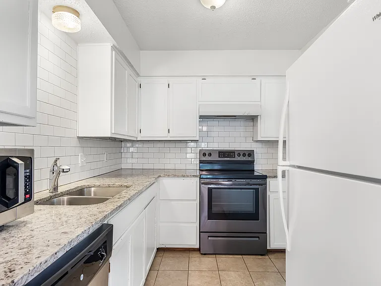 6603 Central Ave — Photo 3