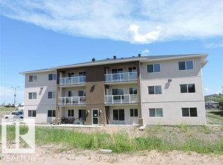 1601 8th Ave #2103, Cold Lake, AB T9M0J9