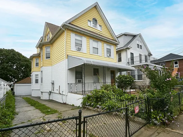 29-37 Ericsson St, East Elmhurst, NY 11369