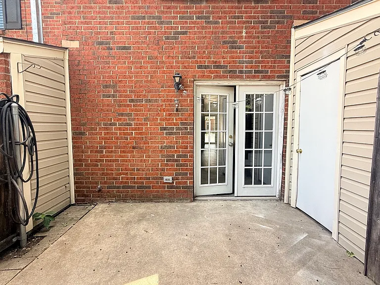 228 Samuel Blvd #S-6 — Photo 15
