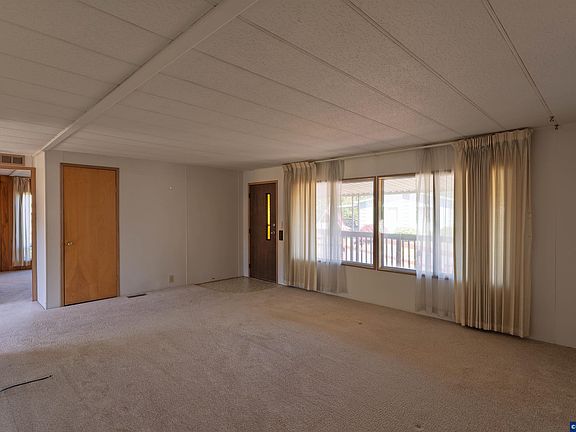 5th image of 277 NE Conifer Blvd Unit 65