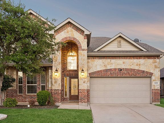 2nd image of 5009 Bluewater Dr