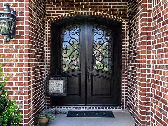2nd image of 3565 Caffin Dr
