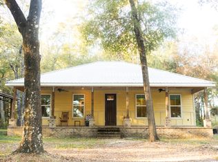 276 Squirrel Rd, Defuniak Springs, FL 32433