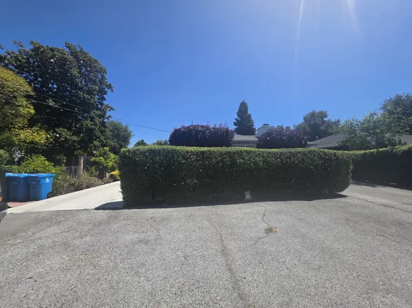 117 Oakwood Dr, Redwood City, CA 94061