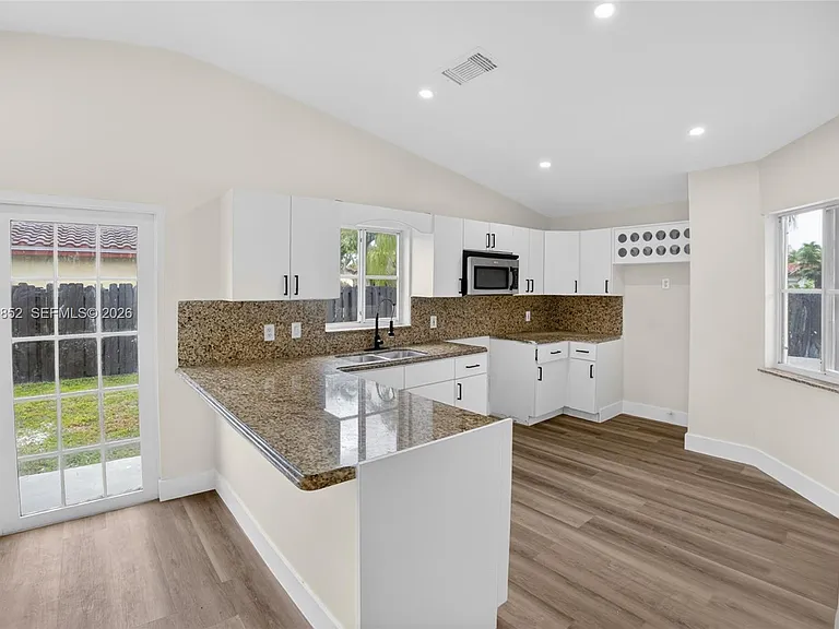 14750 SW 111th St — Photo 20