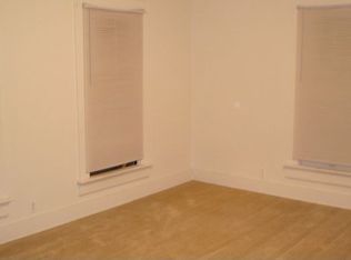 517 S 7th St, Council Bluffs, IA 51501