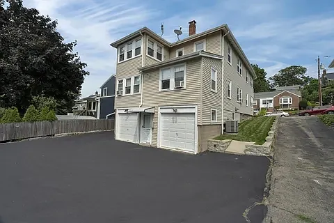 51 Dale Ave — Photo 3